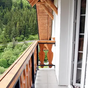 https://la-sapiniere-saint-lary-soulan.midi-pyreneeshotels.com